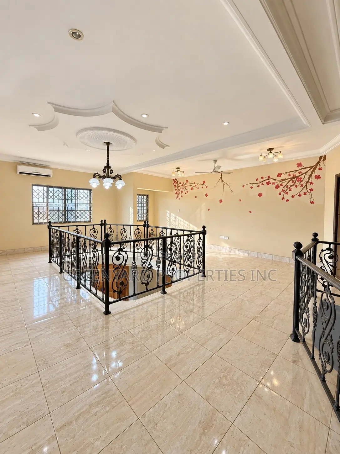 5bdrm House in American House, East Legon for rent