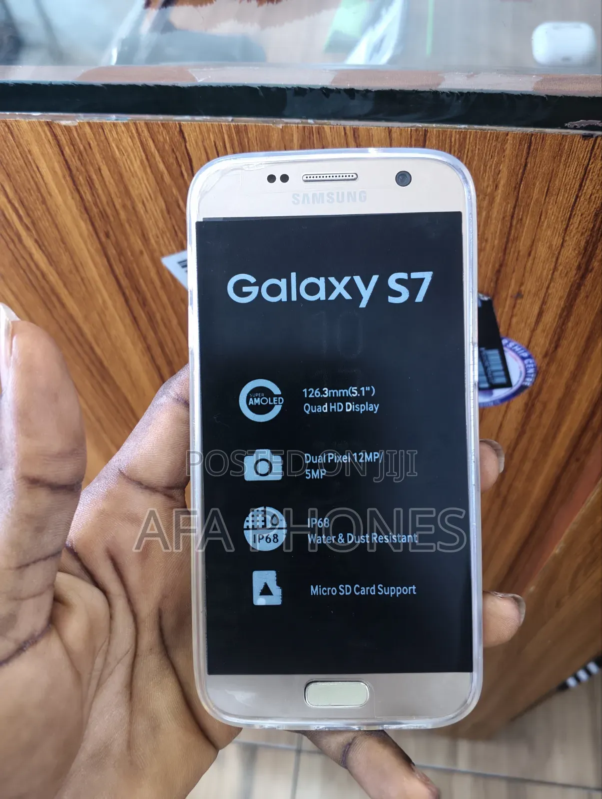New Samsung Galaxy S7 32 GB Gold