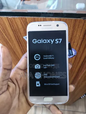 New Samsung Galaxy S7 32 GB Gold