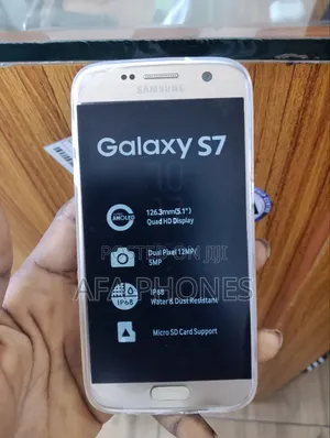 New Samsung Galaxy S7 32 GB Gold