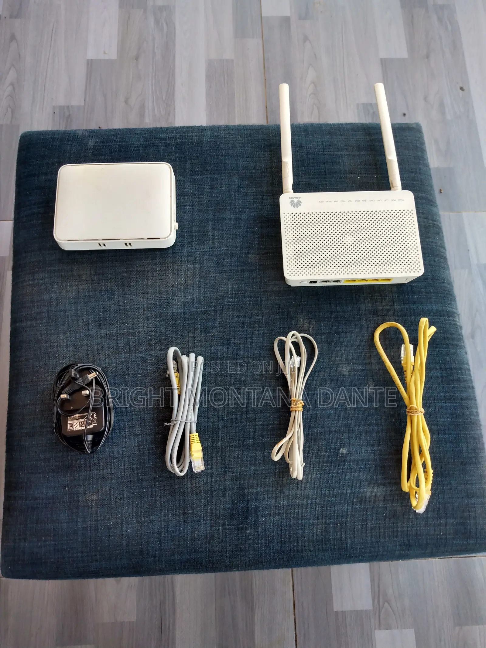 Used 2 Huawei Broadband Wifi.