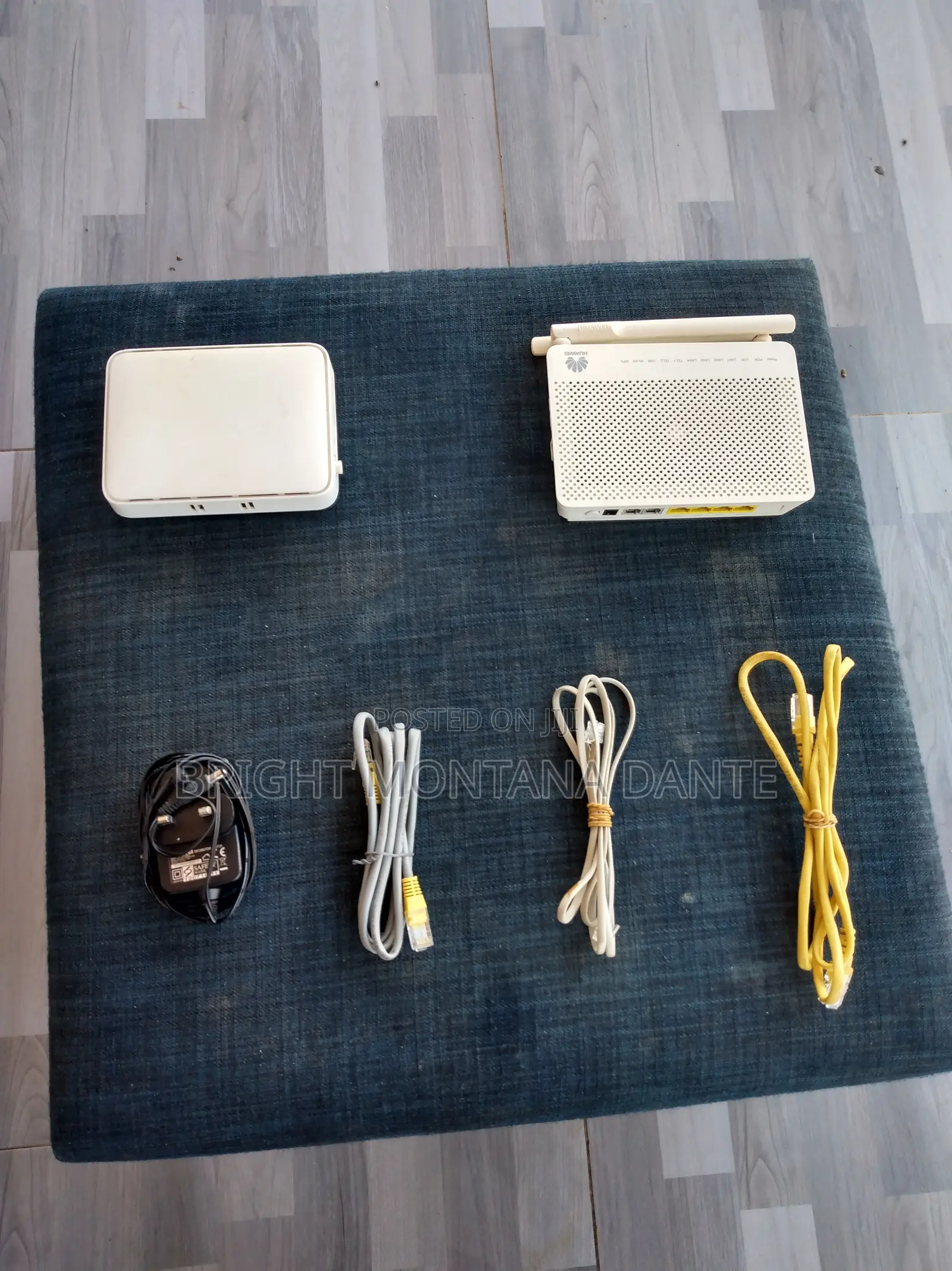 Used 2 Huawei Broadband Wifi.