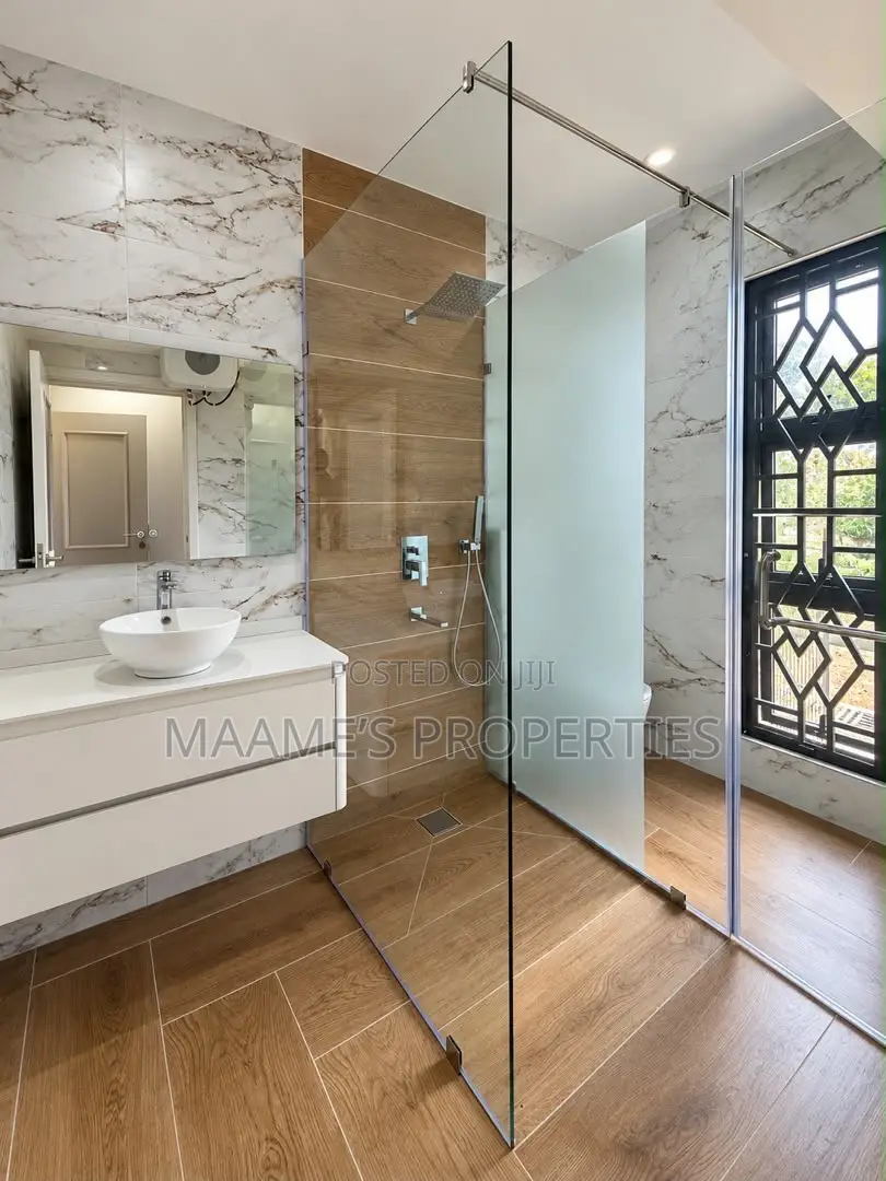 3bdrm Duplex in Oyarifa Mall Area for rent