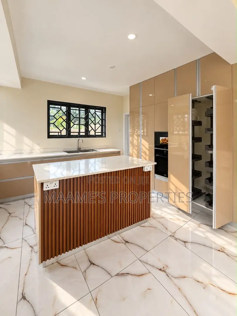 3bdrm Duplex in Oyarifa Mall Area for rent