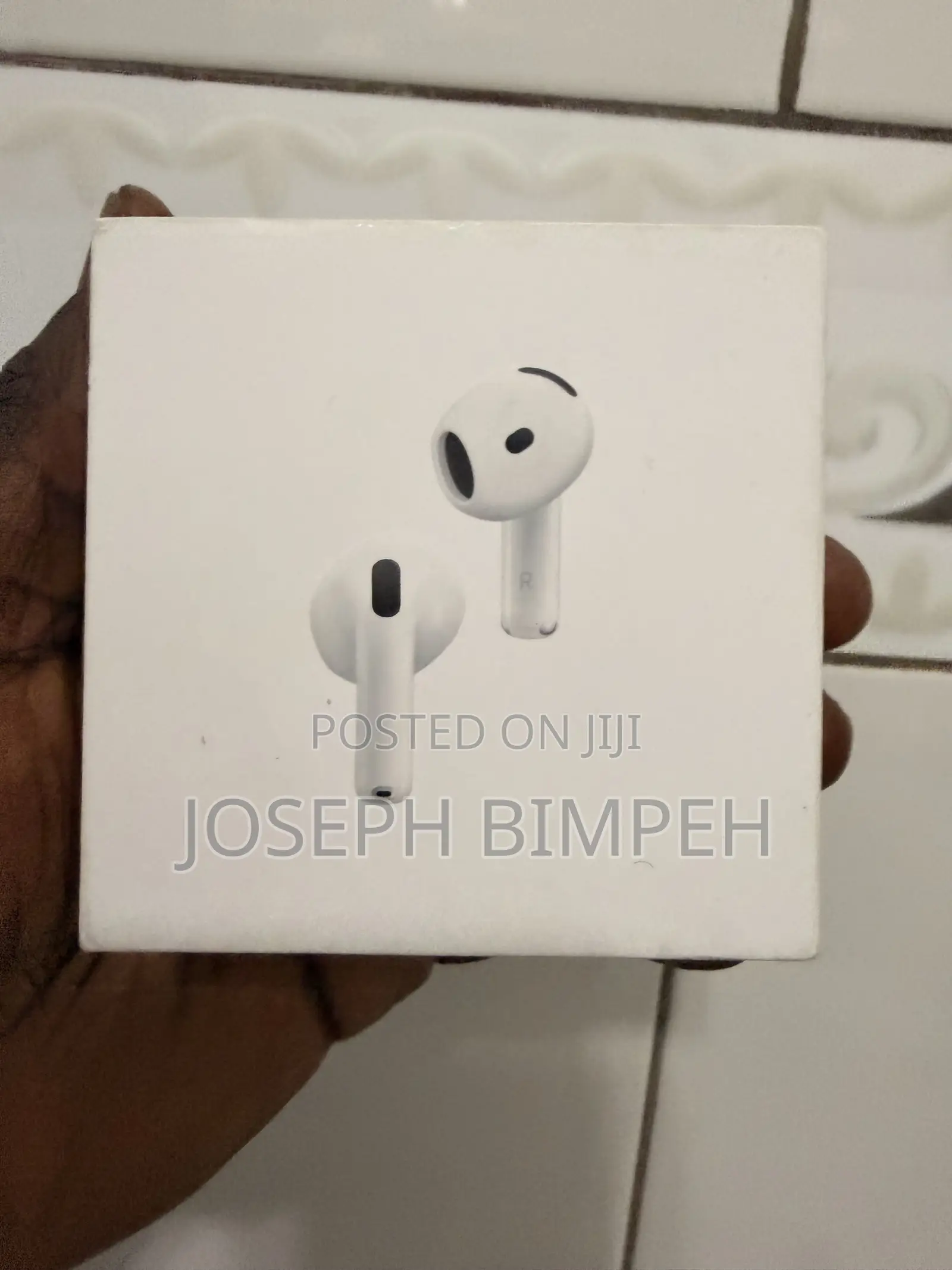 Apple AirPods 4 With Noise Cancellation