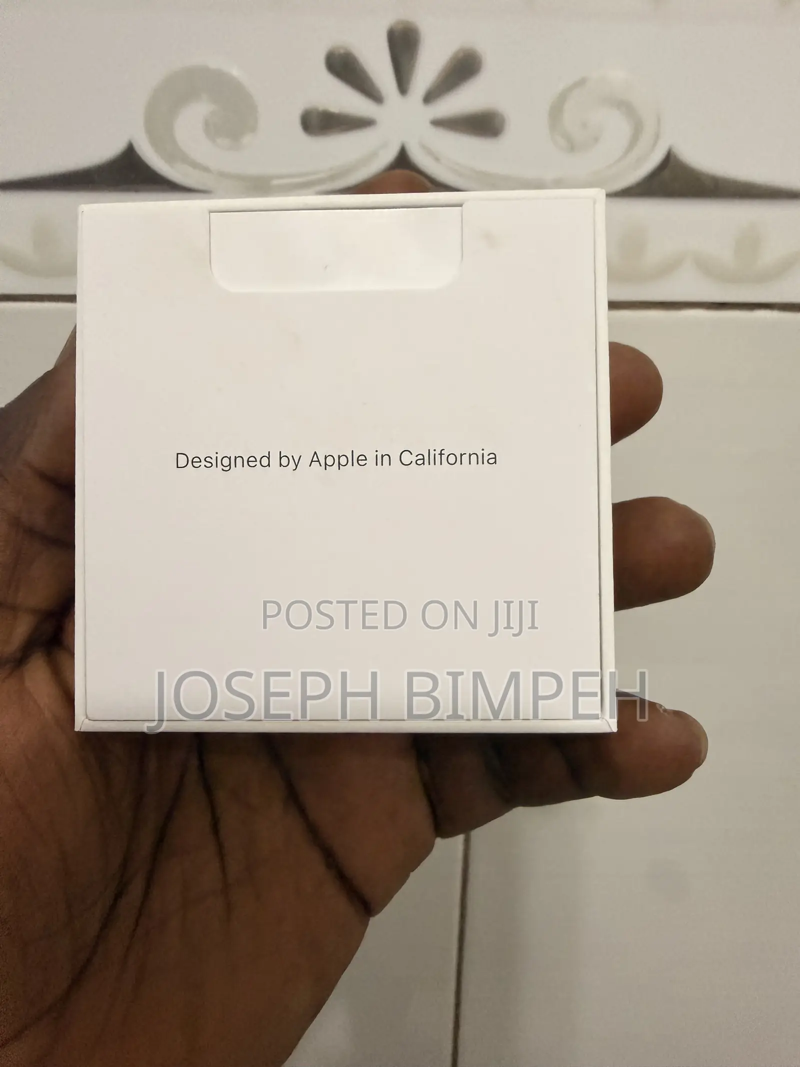 Apple AirPods 4 With Noise Cancellation