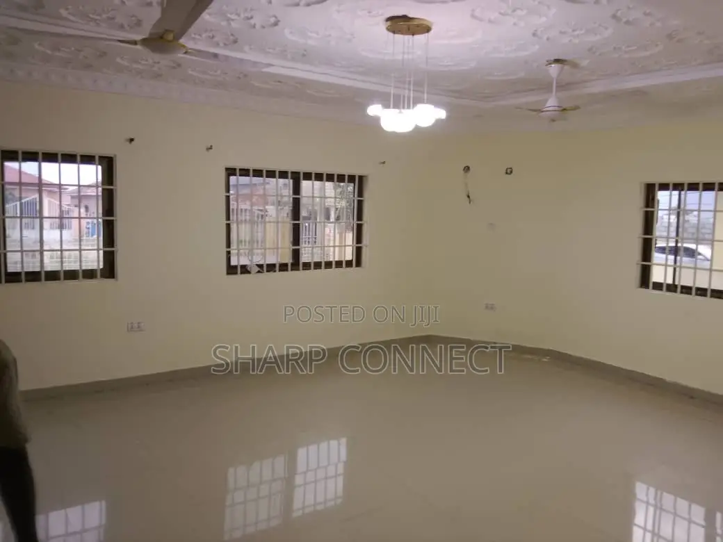 3bdrm House in Sharp-Connect., Adade for rent