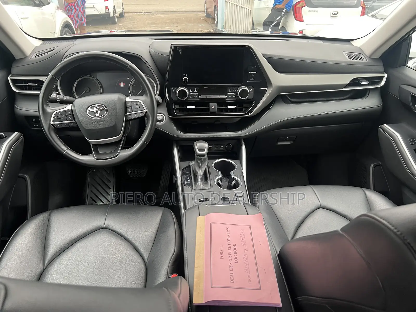 Toyota Highlander 2024 Gray