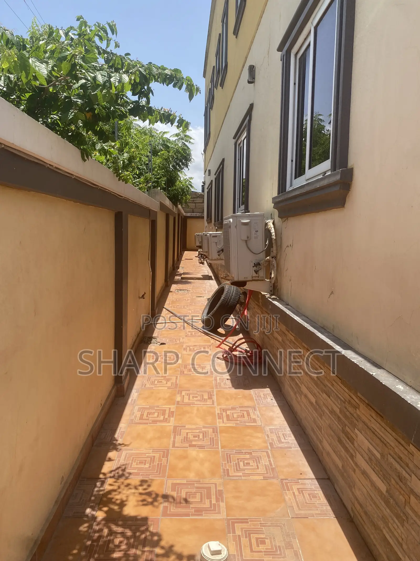 4bdrm Duplex in Sharp-Connect., West Hills Mall Area for rent