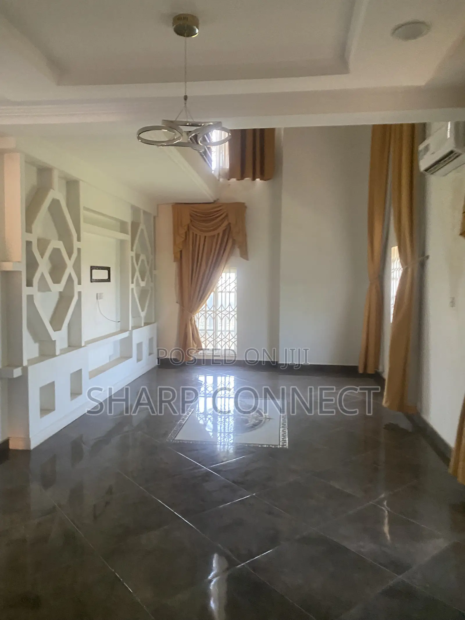 4bdrm Duplex in Sharp-Connect., West Hills Mall Area for rent