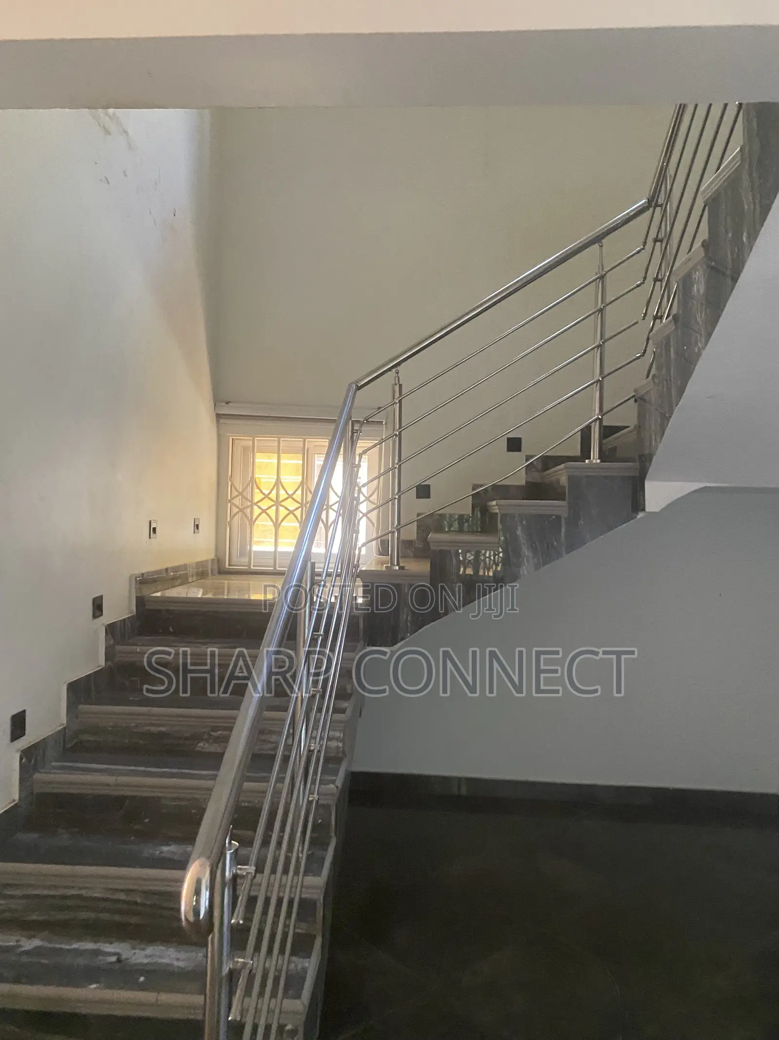 4bdrm Duplex in Sharp-Connect., West Hills Mall Area for rent