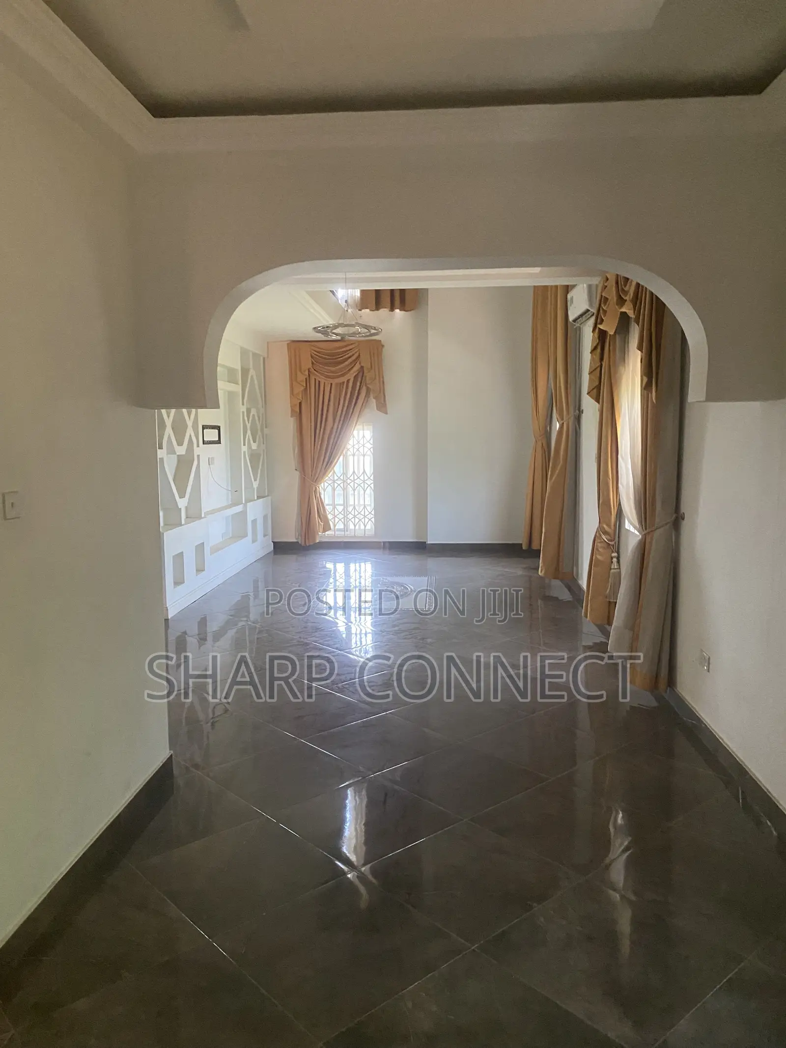 4bdrm Duplex in Sharp-Connect., West Hills Mall Area for rent