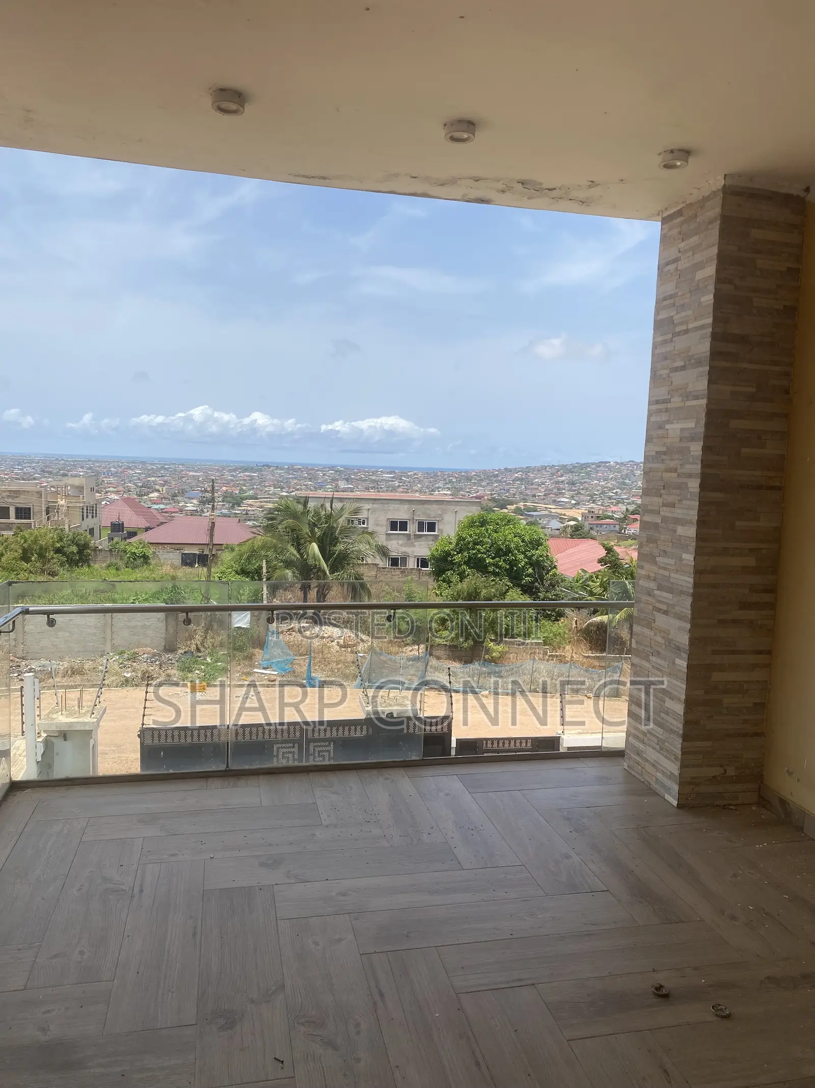 4bdrm Duplex in Sharp-Connect., West Hills Mall Area for rent
