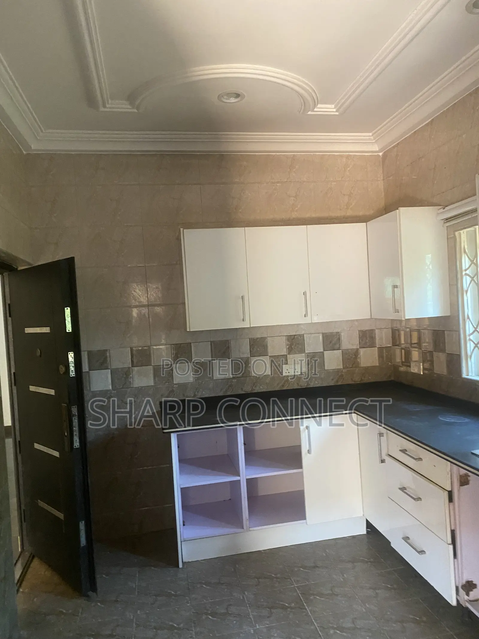 4bdrm Duplex in Sharp-Connect., West Hills Mall Area for rent
