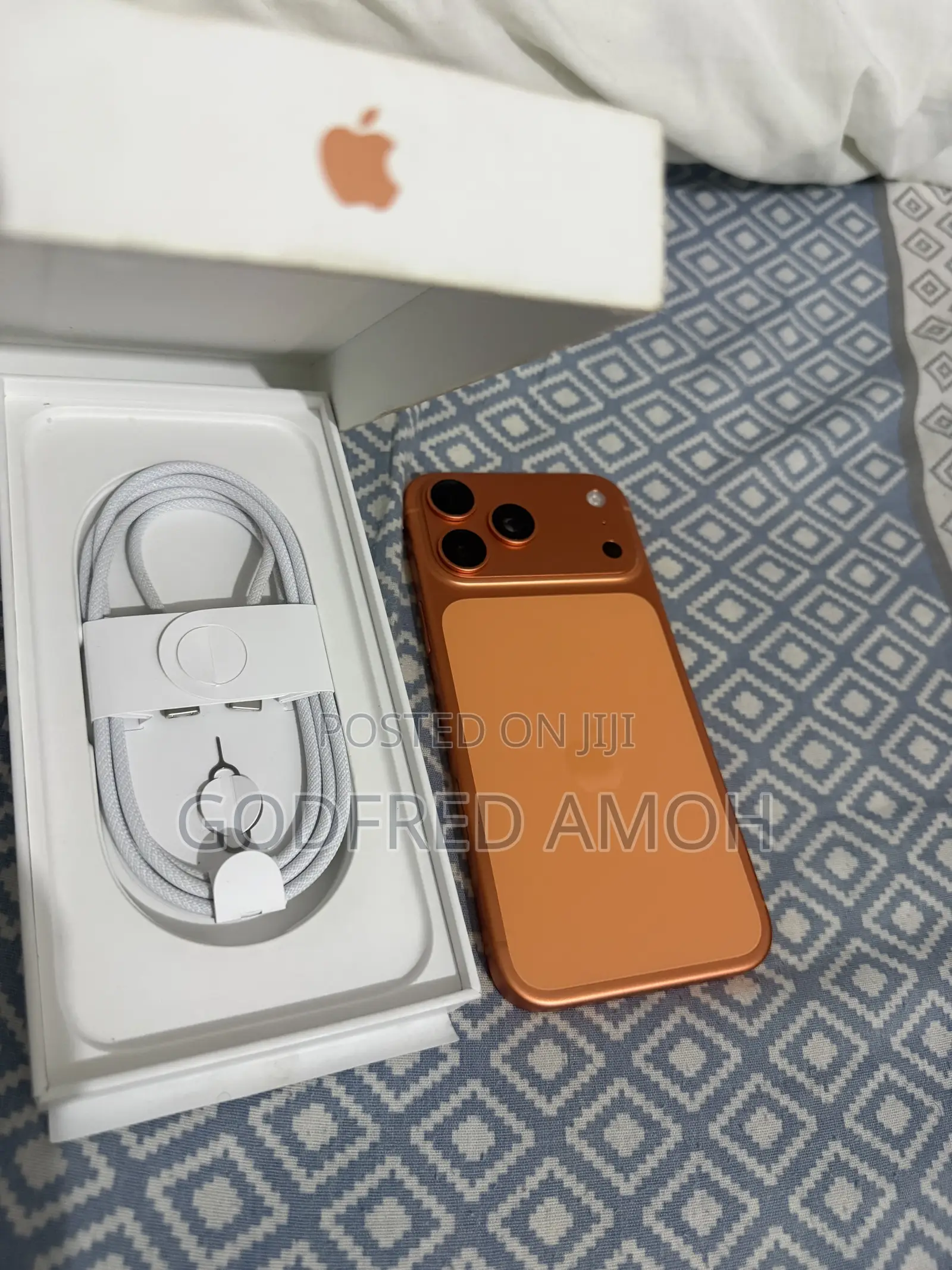 New Apple iPhone 17 Pro Max 256 GB Orange