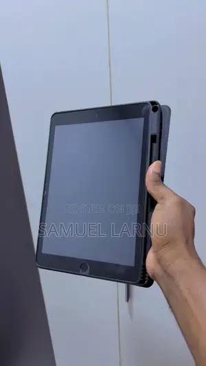 Apple iPad 10.2 (2021) 64 GB Silver