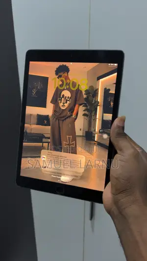 Apple iPad 10.2 (2021) 64 GB Silver