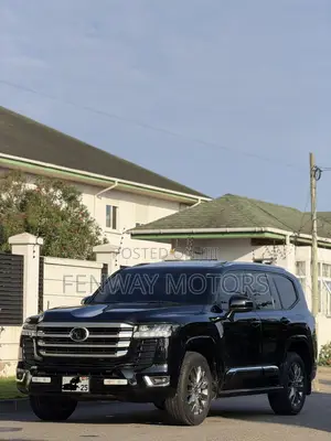 Toyota Land Cruiser 4.5 V8 VXR 2021 Black