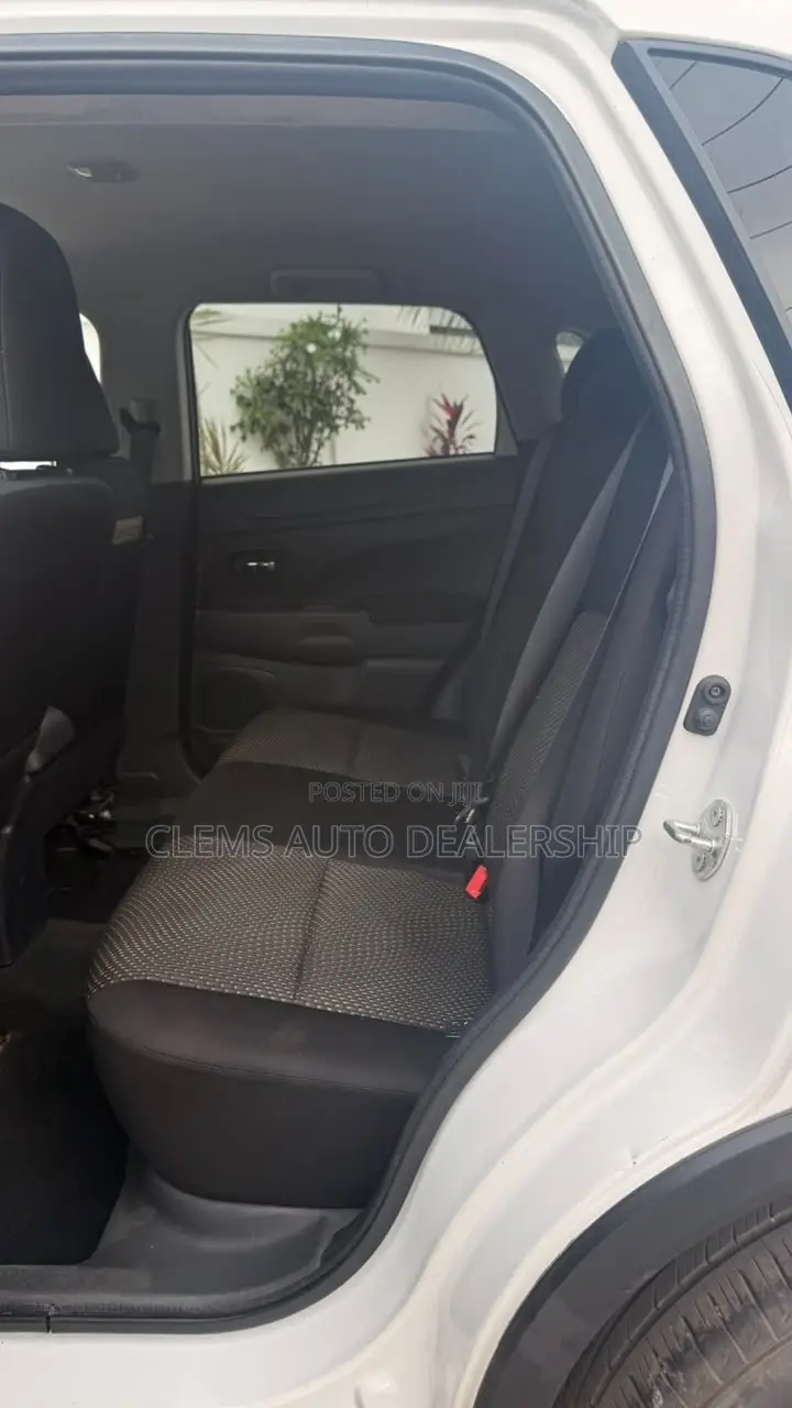 Mitsubishi Outlander Sport 2.0 ES 2016 White