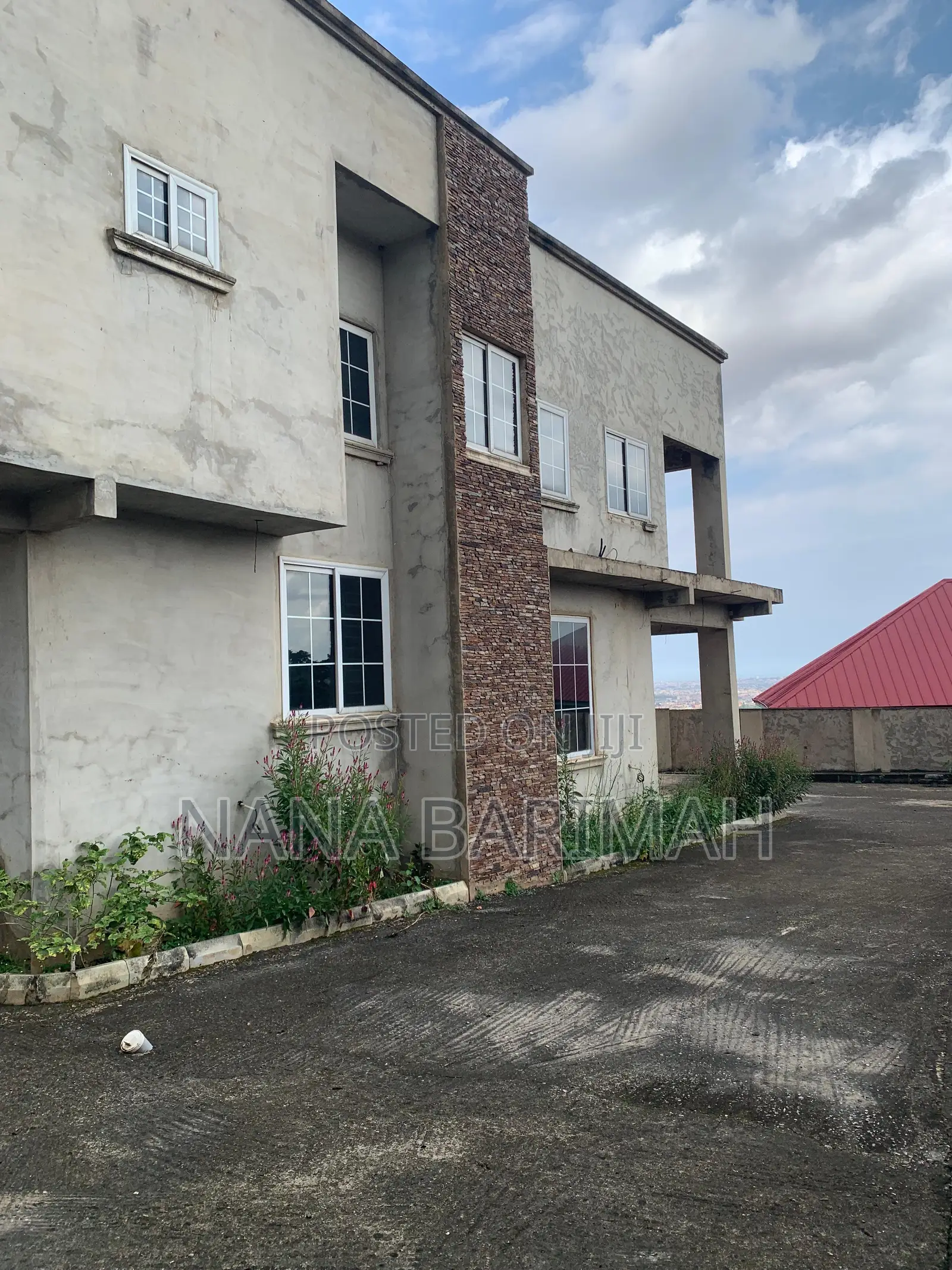 4bdrm Mansion in Boi for sale