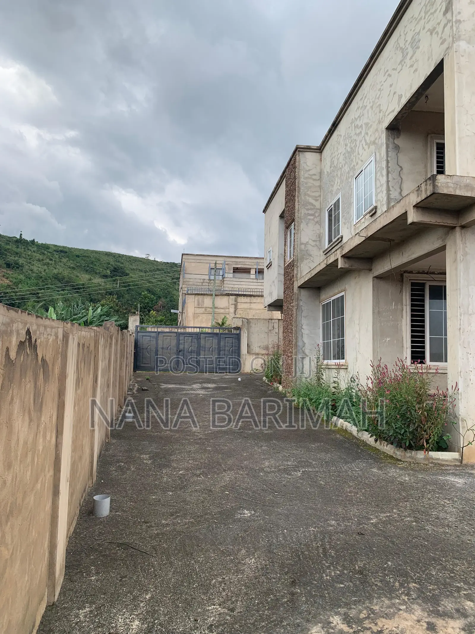 4bdrm Mansion in Boi for sale