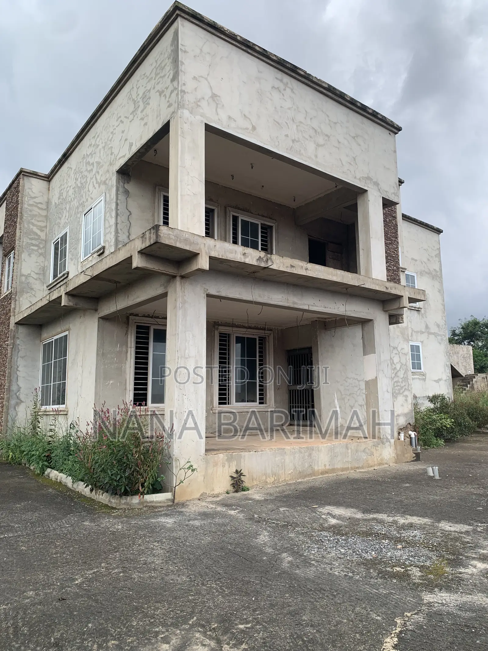 4bdrm Mansion in Boi for sale