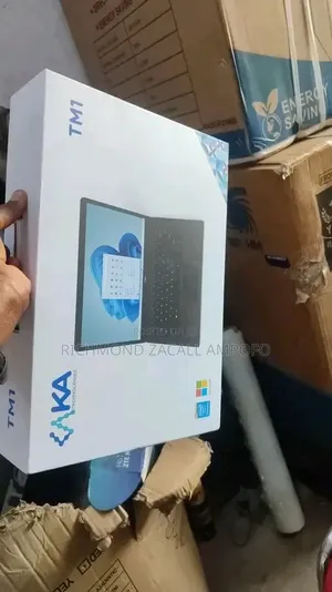 New Laptop 4GB Intel SSD 256GB
