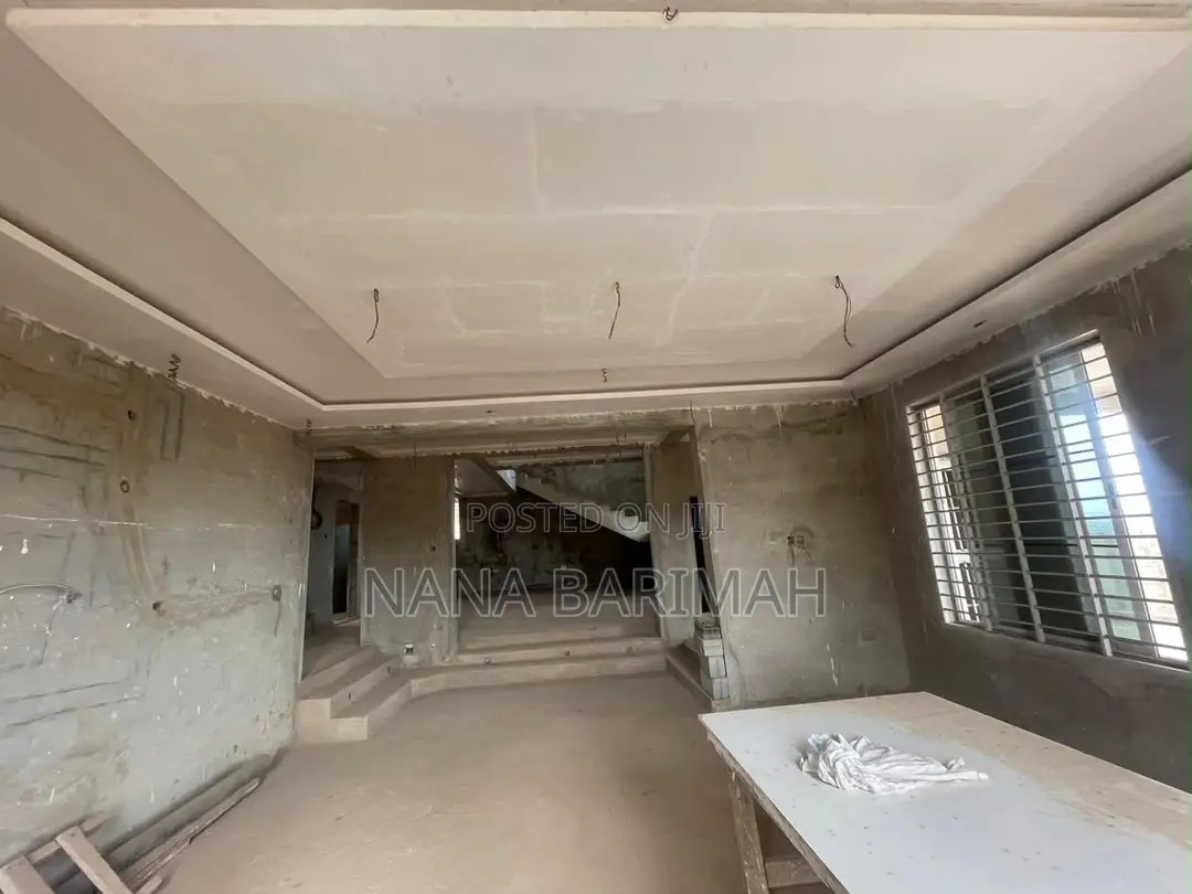 4bdrm Mansion in Boi for sale