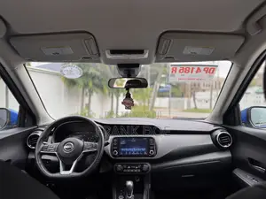Nissan Kicks SV 2023 Blue