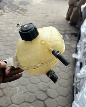 Mitsubishi Outlander 2022 2023 2024 2025 Coolant Reservoir Water Tank