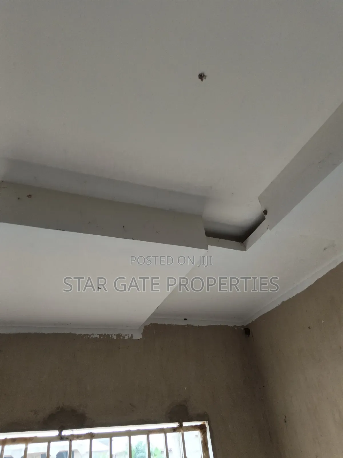 3bdrm House in Asuofia Achiase, Kumasi Metropolitan for sale