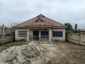 3bdrm House in Asuofia Achiase, Kumasi Metropolitan for sale
