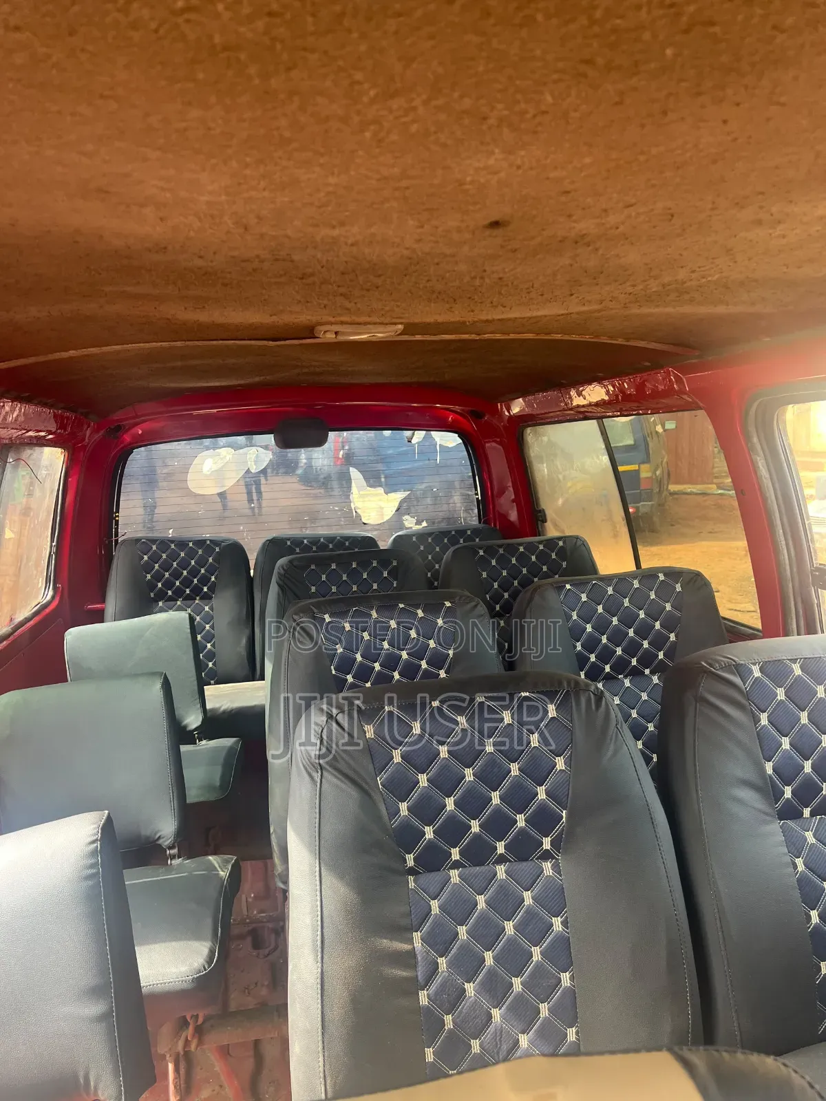 Toyota HiAce 2002 Red
