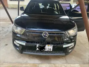 SsangYong Tivoli 2017 Black
