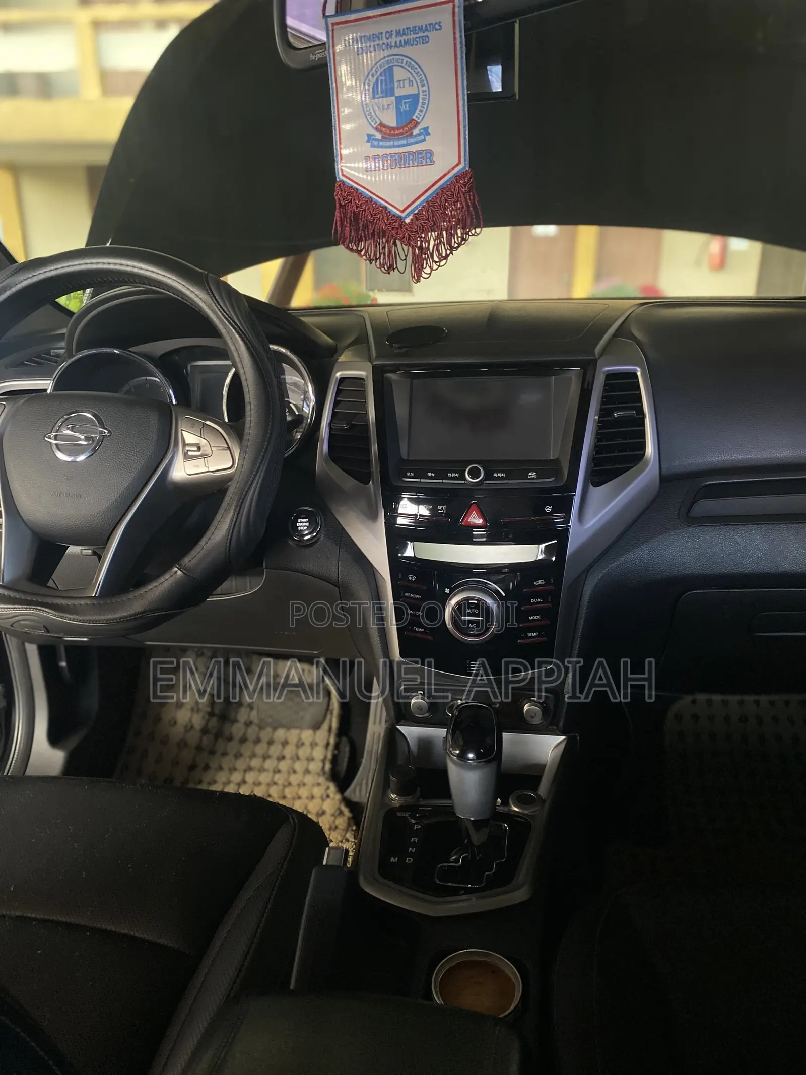 SsangYong Tivoli 2017 Black