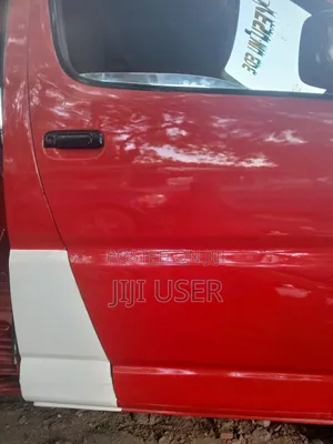 Toyota HiAce 2002 Red