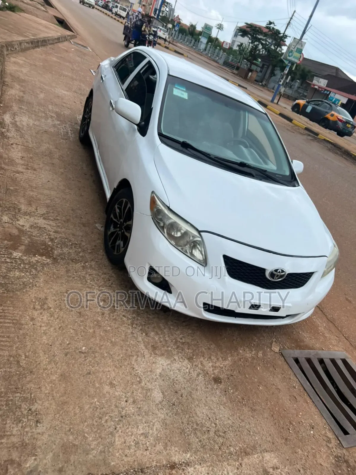 Toyota Corolla LE 4dr Sedan (1.8L 4cyl 4A) 2010 White