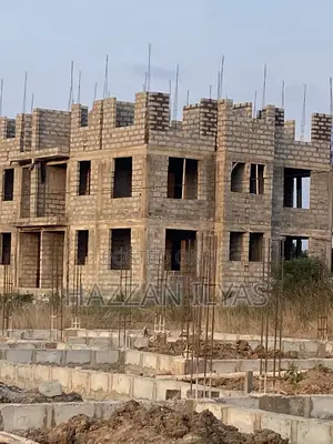 Building Construction in Accra