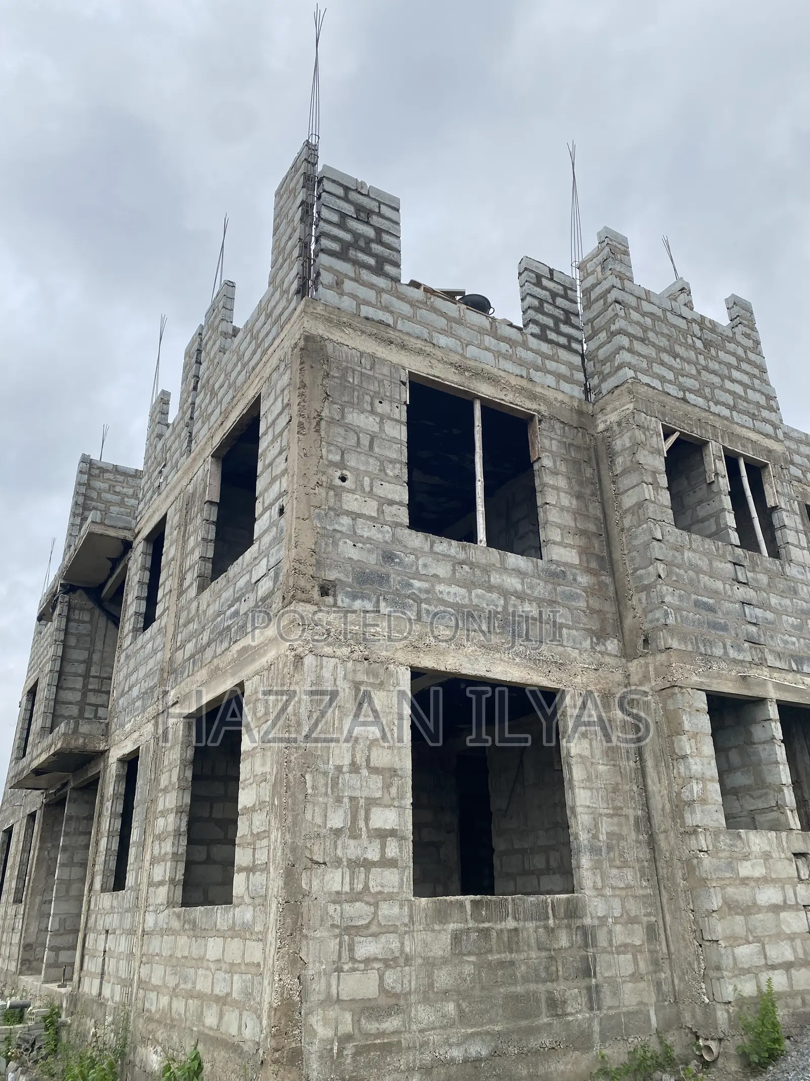 Building Construction in Accra