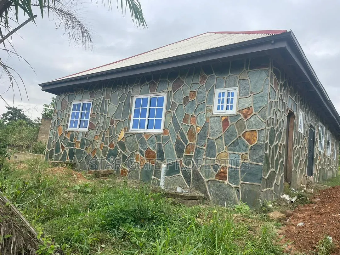 4bdrm House in Kumasi Metropolitan for sale