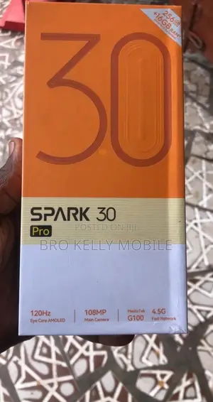 New Tecno Spark 30 Pro 256 GB Gold