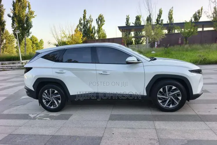 Hyundai Tucson 2021 White