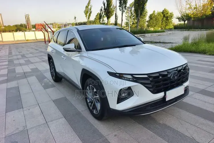 Hyundai Tucson 2021 White