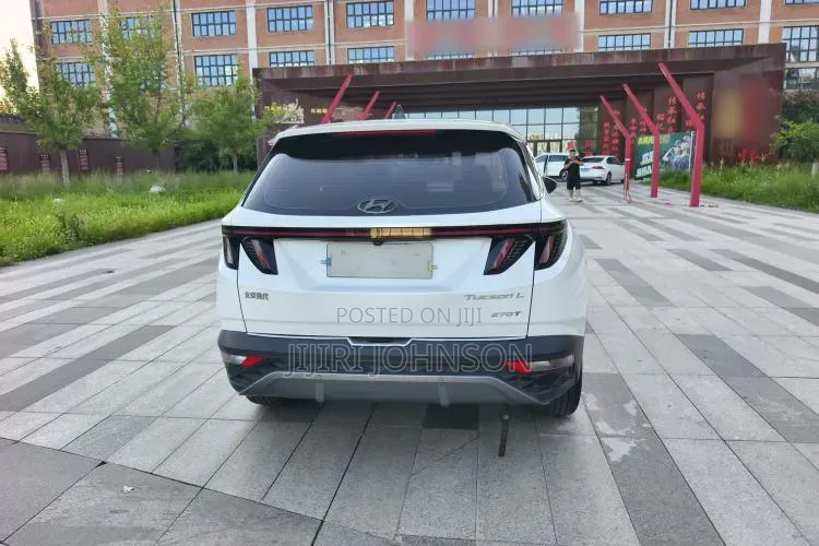 Hyundai Tucson 2021 White