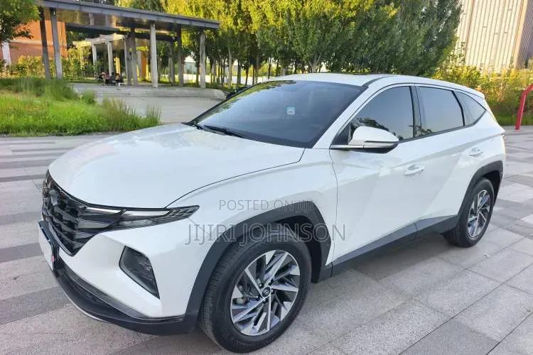 Hyundai Tucson 2021 White