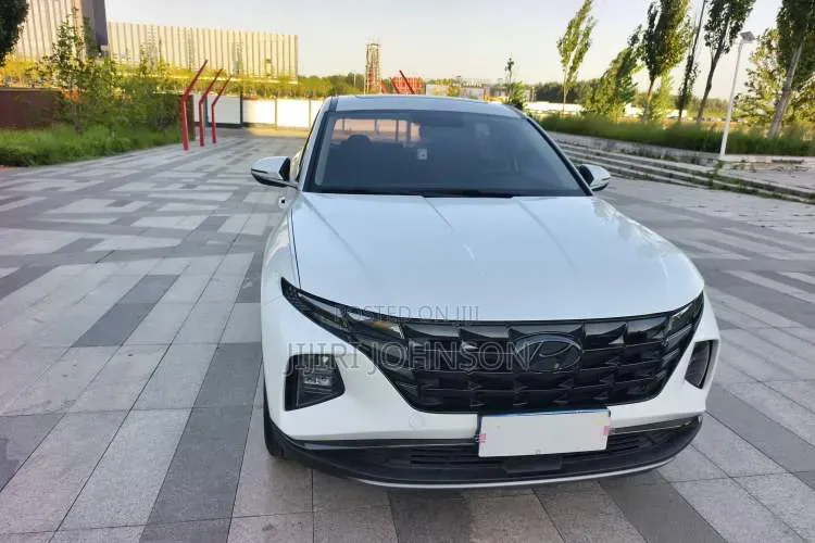 Hyundai Tucson 2021 White