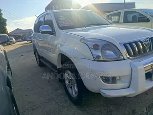 Toyota Land Cruiser Prado 2010 White