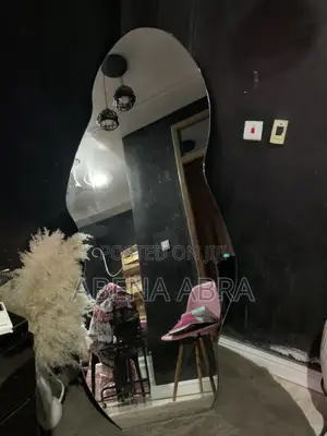 BIG Mirror