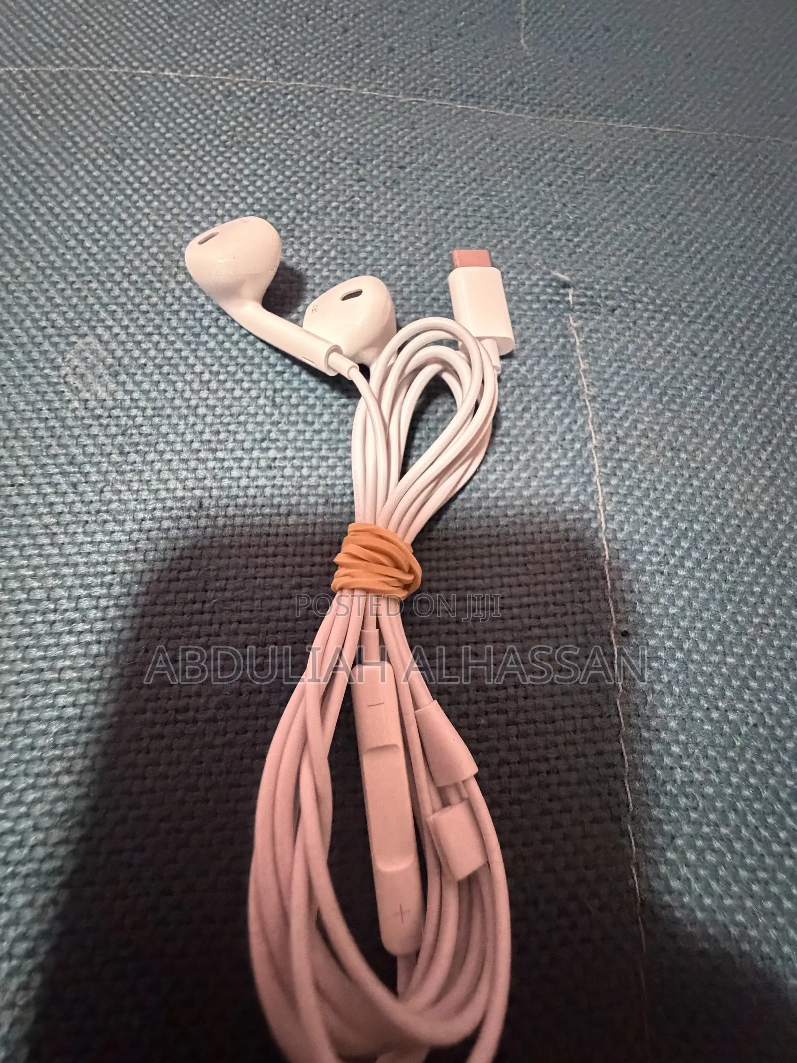 Genuine Apple EarPods USB-C