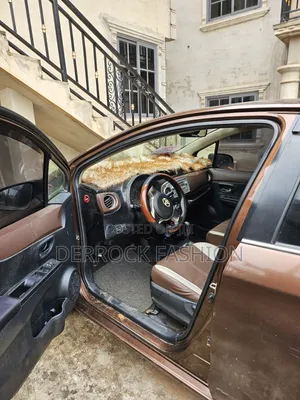 Toyota Vitz 2012 Brown